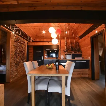 Jollykop Apartment *