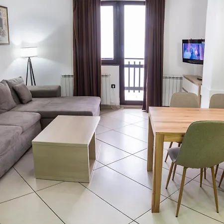 アパート Jollykop コパオニク