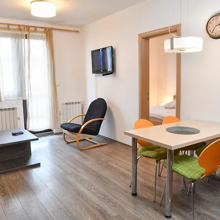 Jollykop Apartment