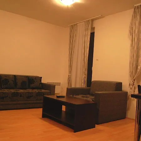 Jollykop アパート *