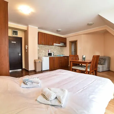 Jollykop Apartment